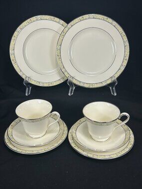 2 beautiful 4 pieces sets. Minton UK Wimbledon